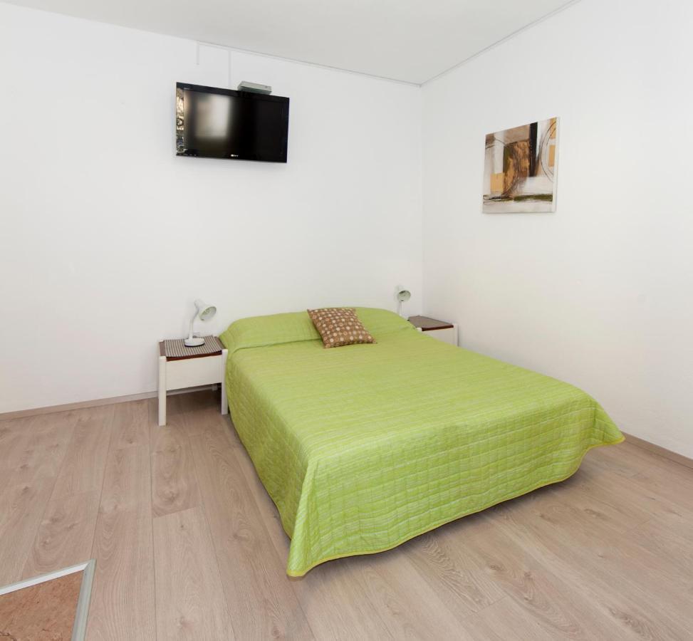 Apartmani Iva Tucepi Exterior photo