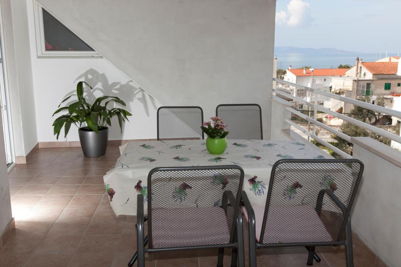 Apartmani Iva Tucepi Exterior photo