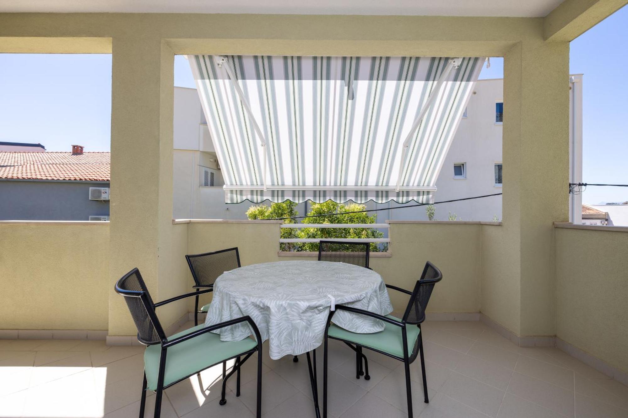 Apartmani Iva Tucepi Exterior photo